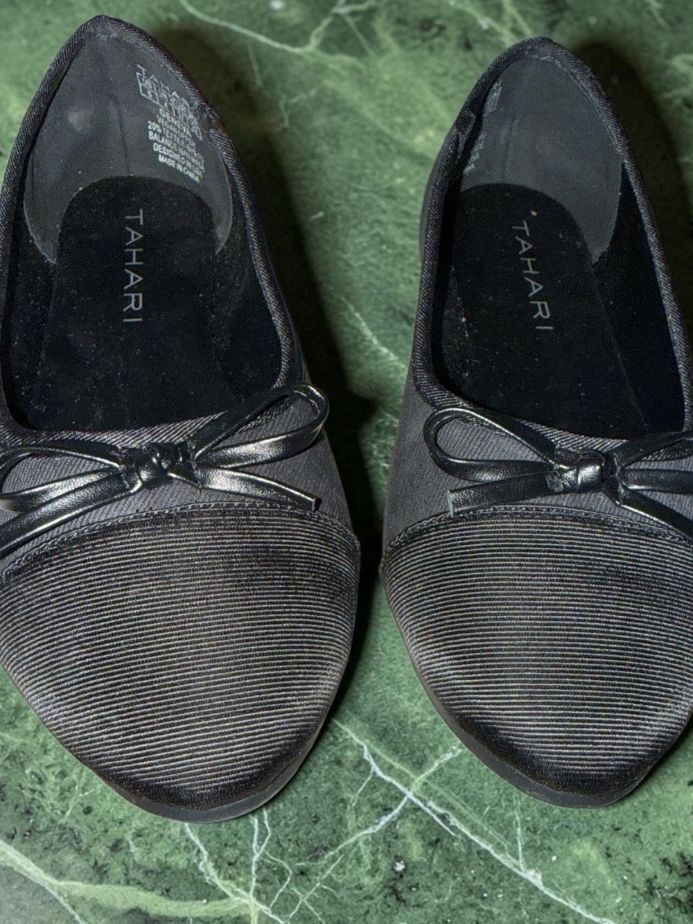 NIB Tahari Geneva Black Ballet Flats
Bow Detail Women's Size 6 Classic Comfort - Picture 4 of 5